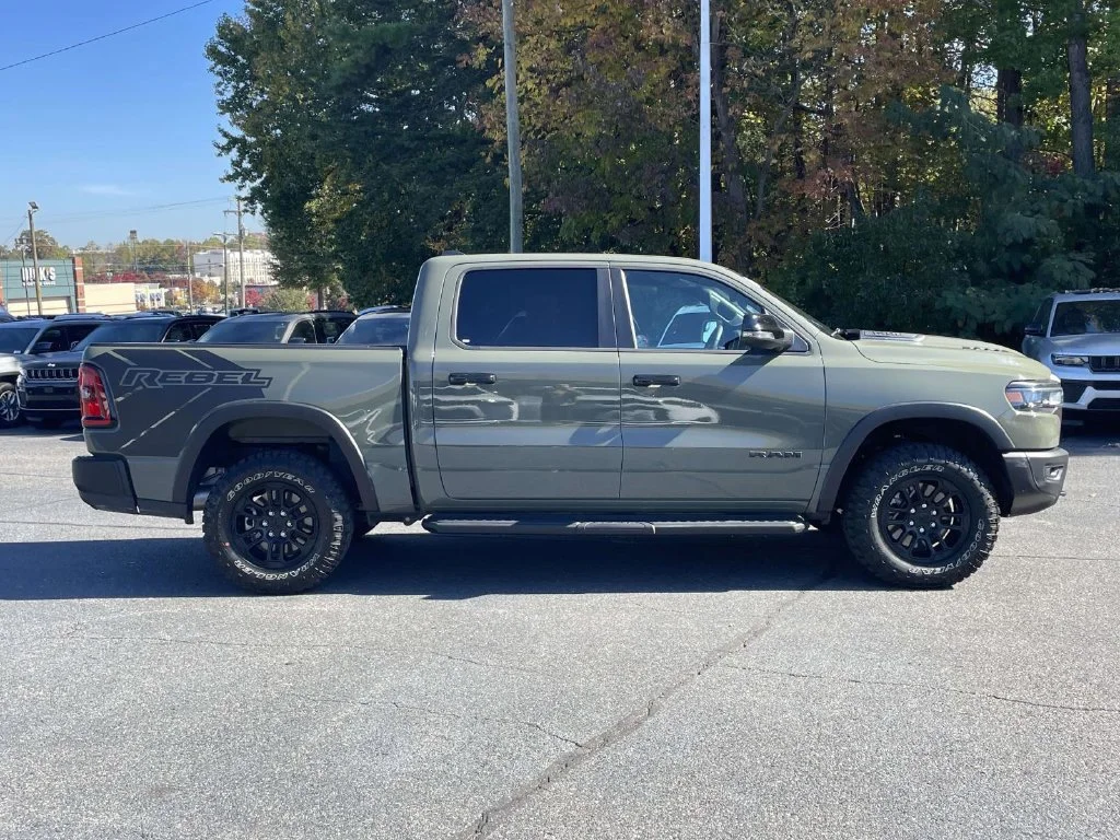 Used 2026  Ram Rebel image 9