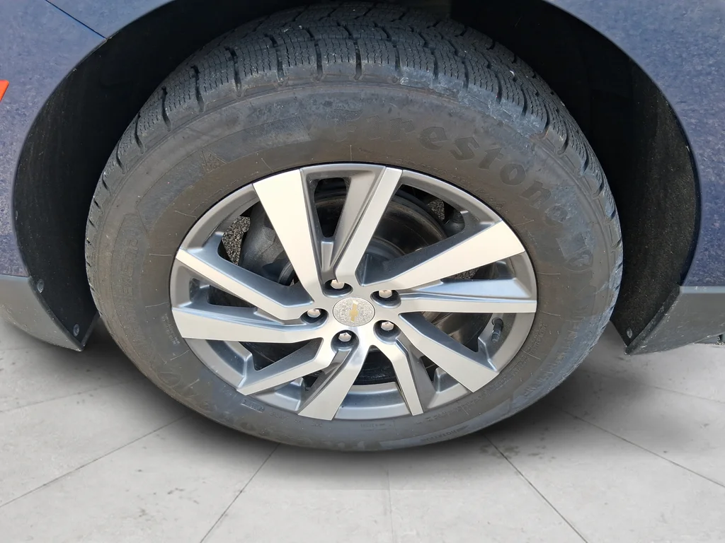 Used 2022 Blue Chevrolet Premier image 11
