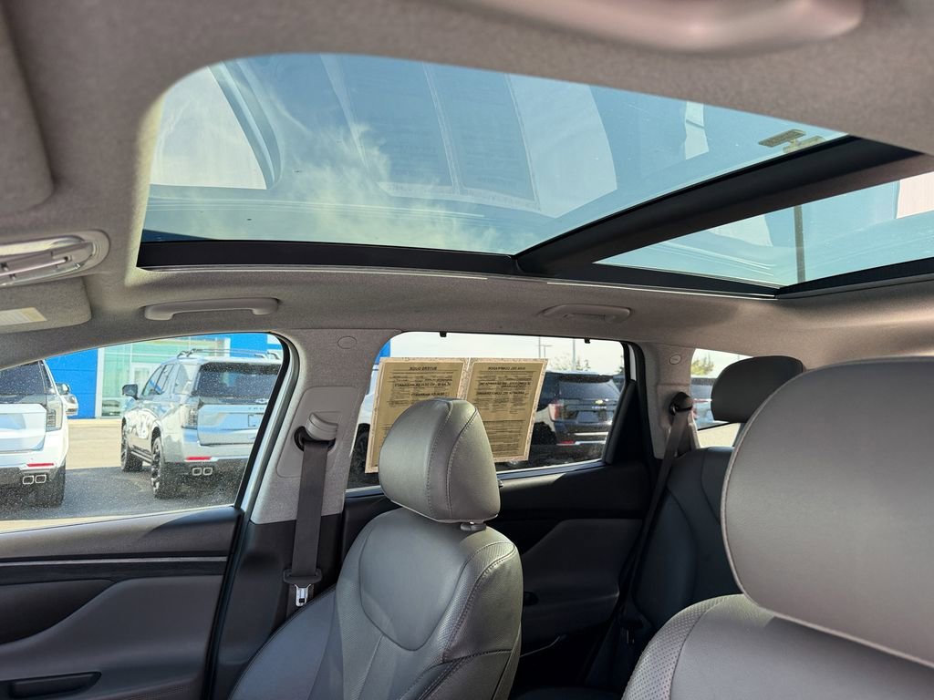 Used 2020 White Hyundai Limited image 20