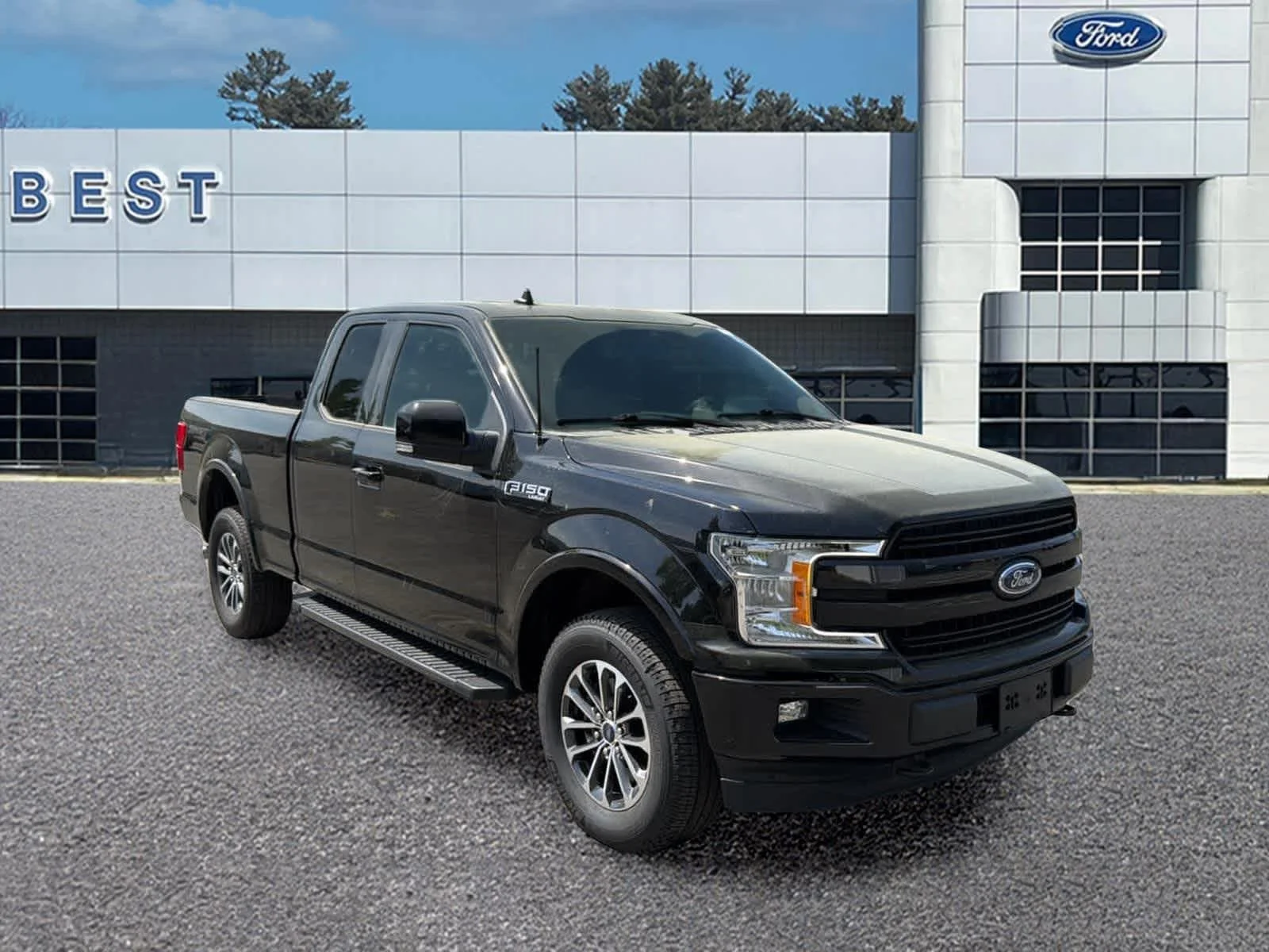 Used 2020 Agate Black Metallic Ford LARIAT image 3
