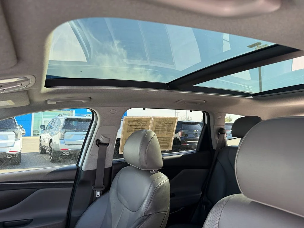 Used 2020 White Hyundai Limited image 20