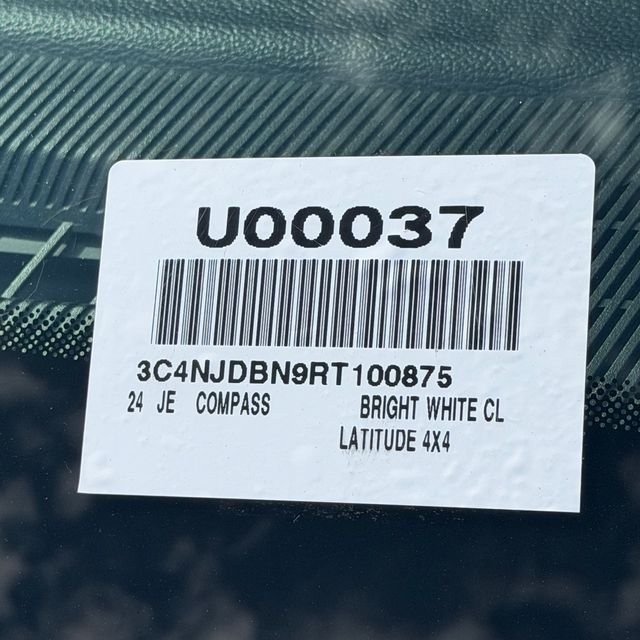 Used 2024 White Jeep Latitude image 13