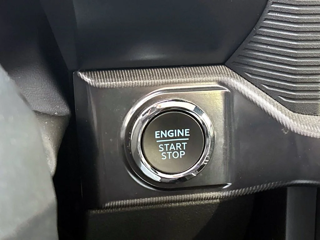 Used 2025 Gray Metallic Ford Raptor image 28