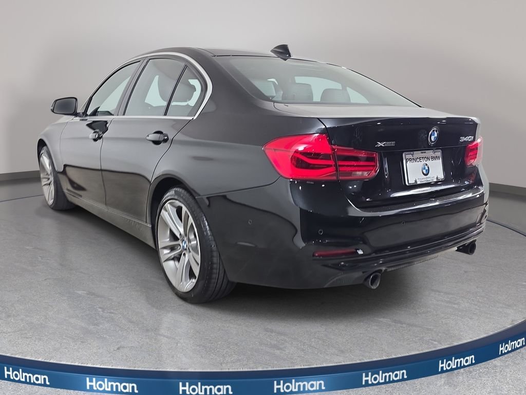 Used 2016 Black Sapphire Metallic BMW 340i xDrive image 8