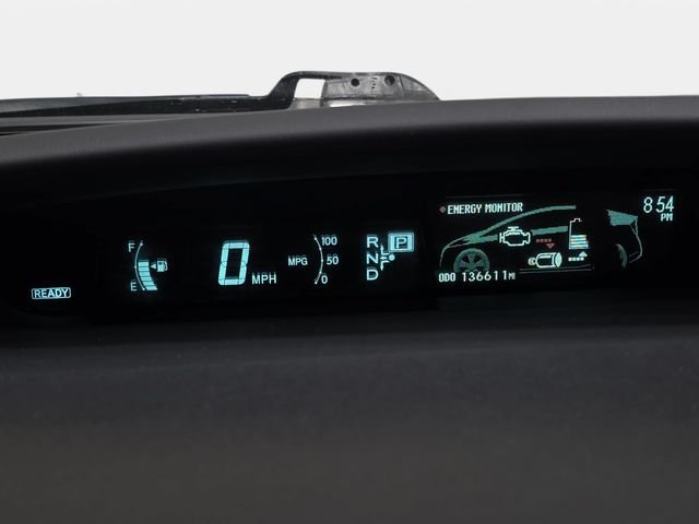 Used 2010 White Toyota II image 19