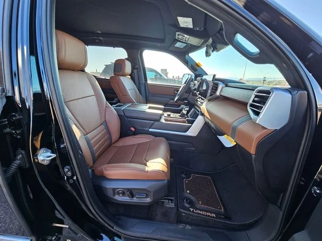 2025 Toyota Tundra 1794 Edition - Photo 23