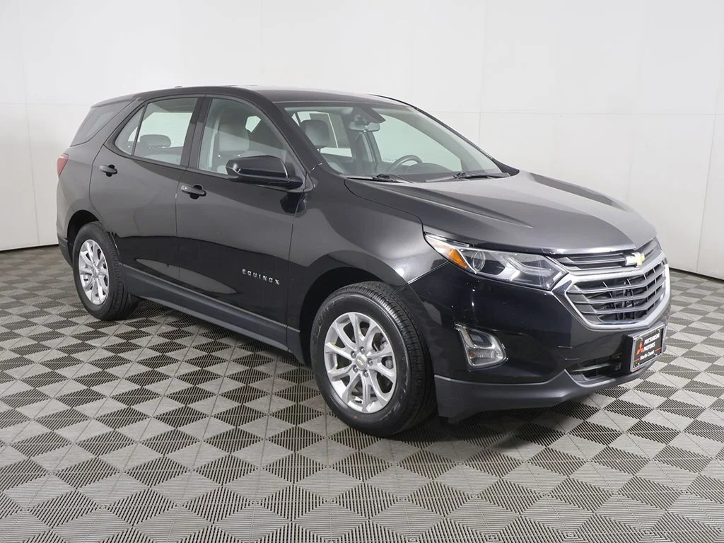 Used 2019 Chevrolet Equinox LS with VIN 3GNAXHEV6KL158004 for sale in Parma, OH
