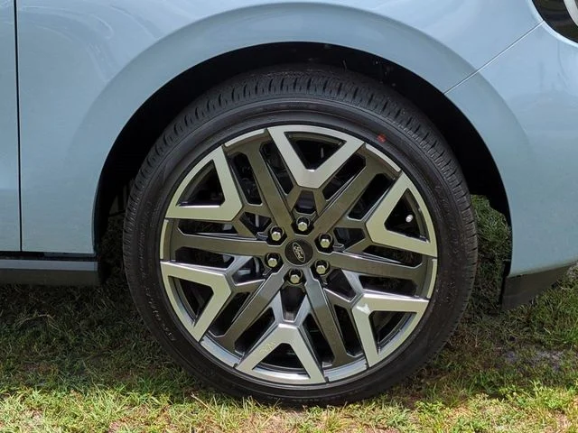 New 2026 Glacier Gray Metallic Tri-Coat Ford MAX Platinum® image 11
