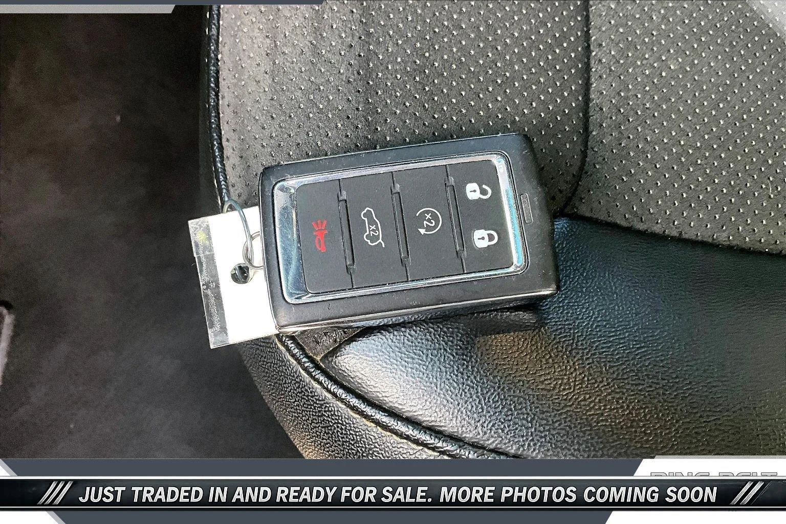 Used 2024 Baltic Gray Metallic Clearcoat Jeep Altitude X image 9