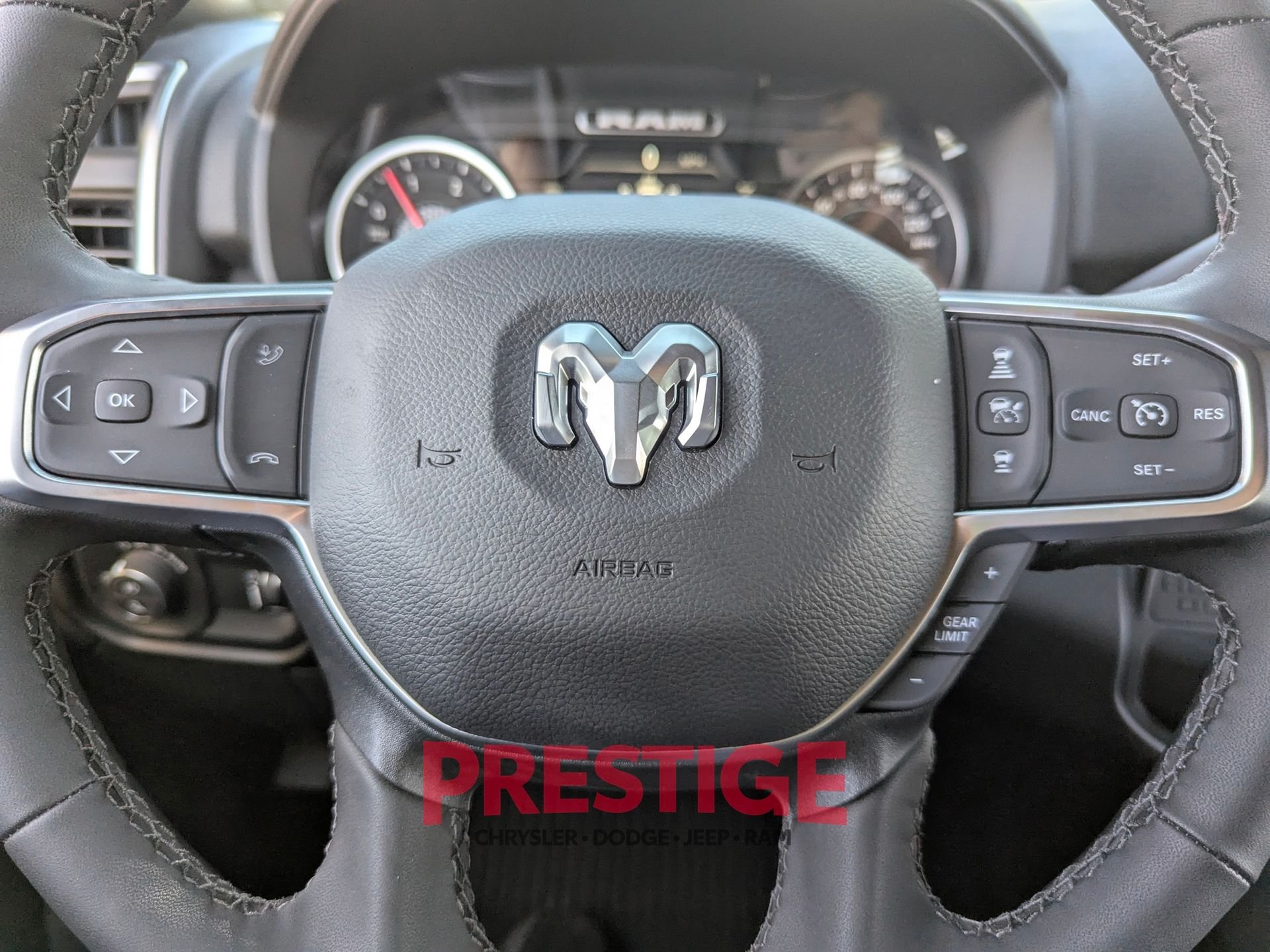 2025 RAM 3500 Big Horn - Photo 12