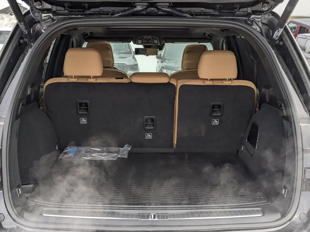 New 2025 Black Jeep Summit Reserve - - 4x4 - Panoramic Sunroof - Palermo Leather - McIntosh Audio & More! image 34