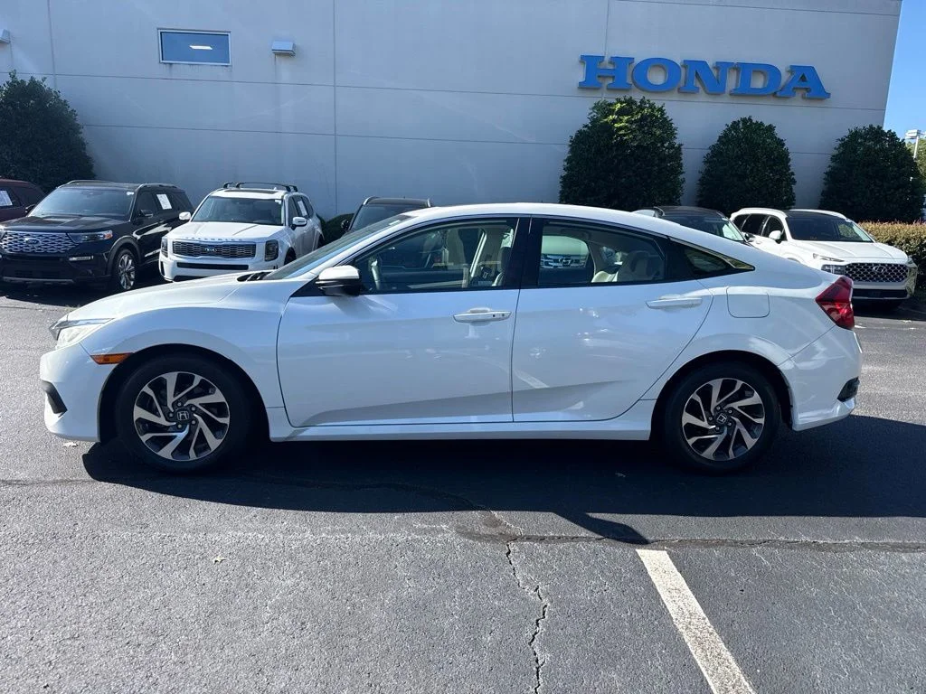 Certified Used 2018 Taffeta White Honda EX image 6