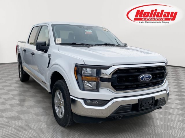 Used 2023 Oxford White Ford XLT image 1