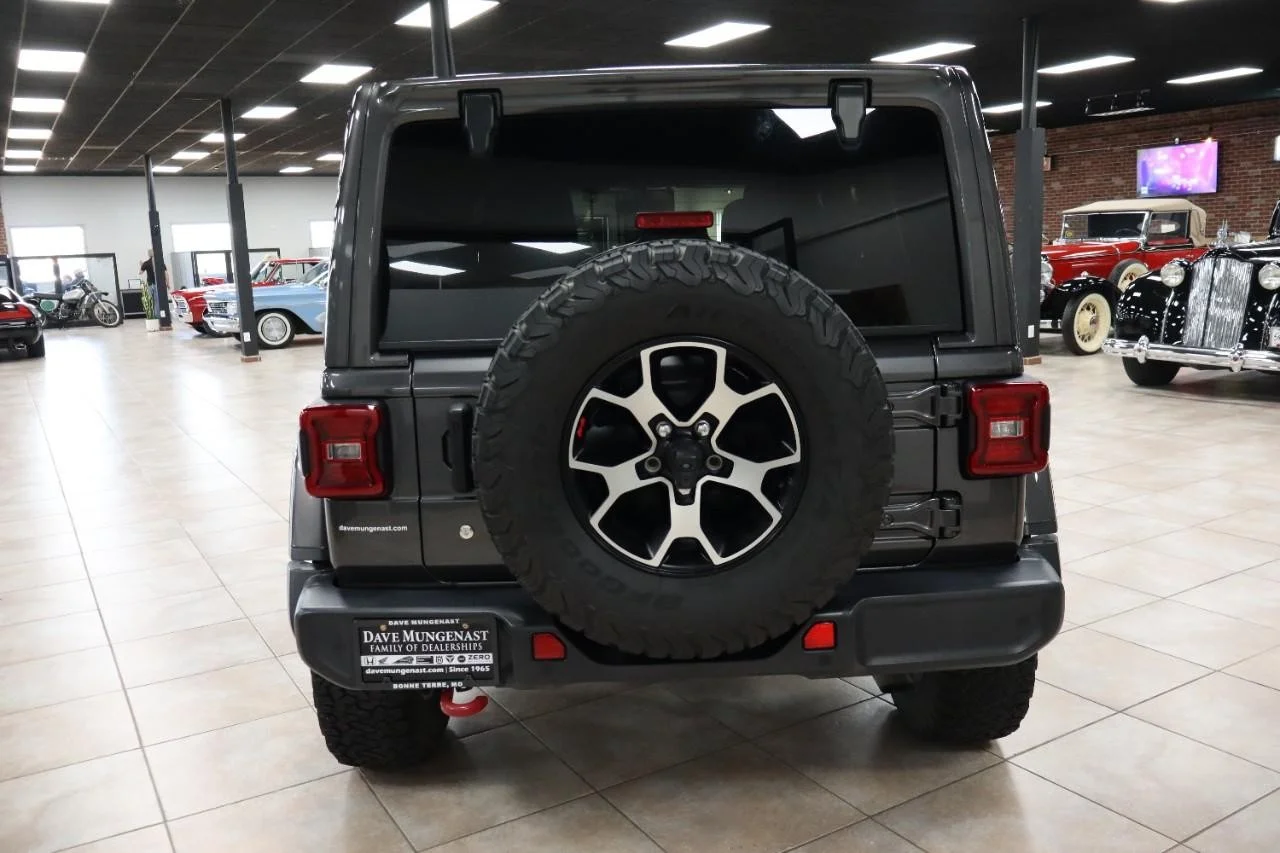 Used 2020 Granite Crystal Metallic Clear Coat Jeep Rubicon image 4