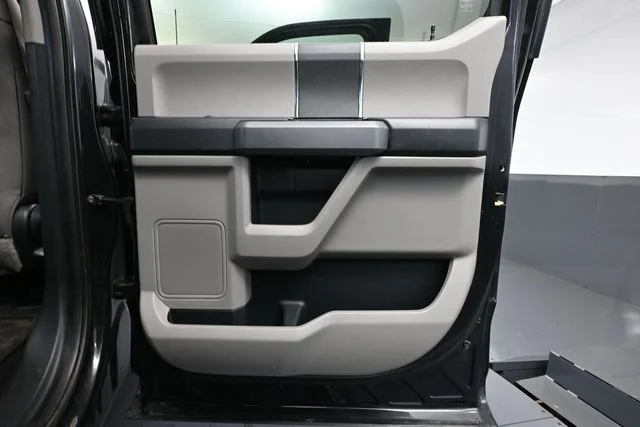 2015 Ford F-150 XLT - Photo 37