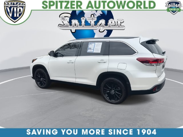 Used 2019 White Toyota SE image 12