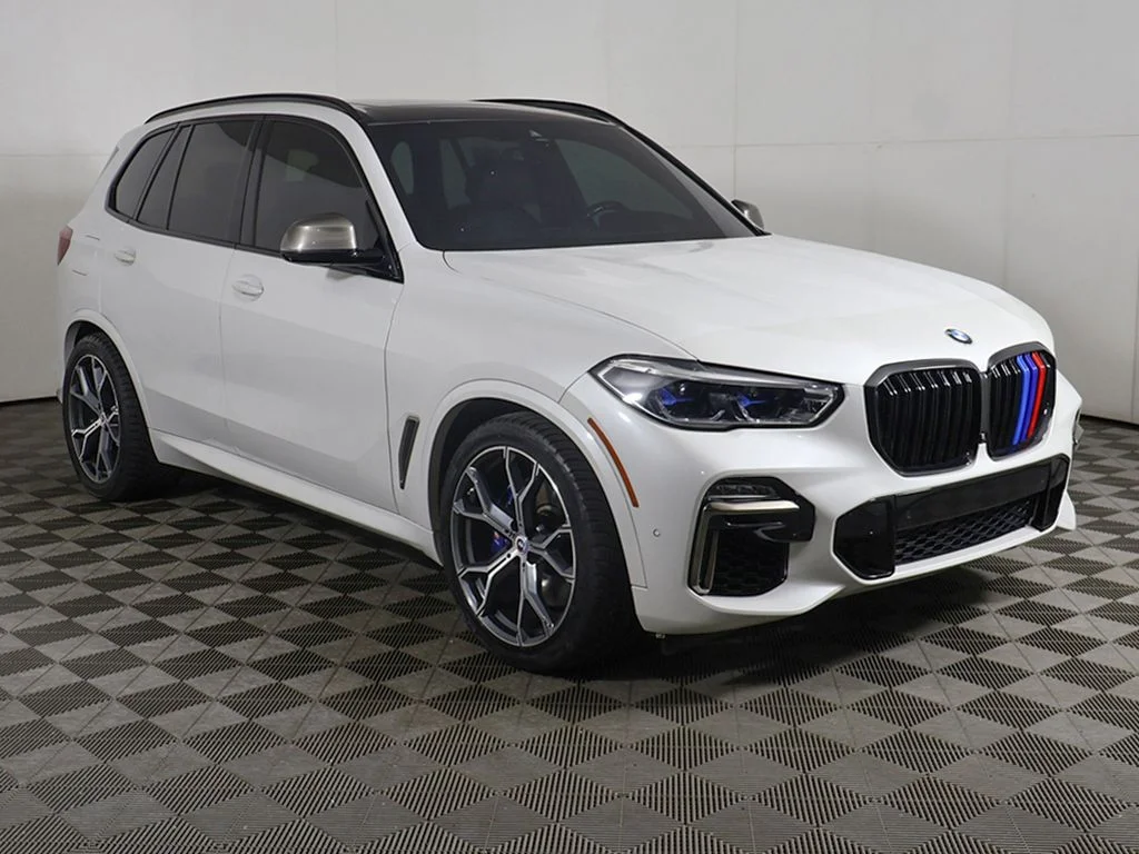 Used 2021 White BMW M50i image 59