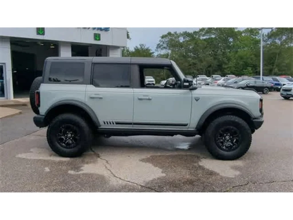 2021 Ford Bronco 4-Door First Edition - Photo 9