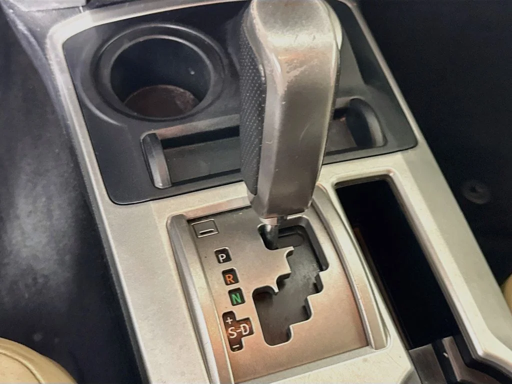 Used 2013 Blizzard Pearl Metallic Toyota Limited image 16