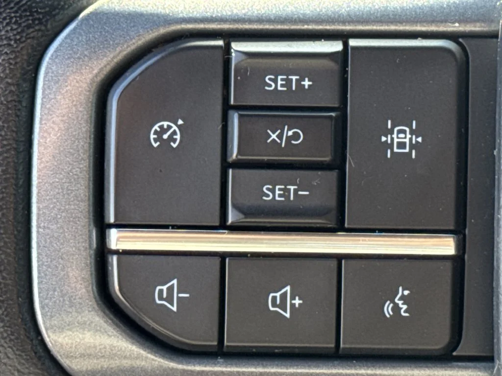 Used 2022 Red Ford XLT image 24