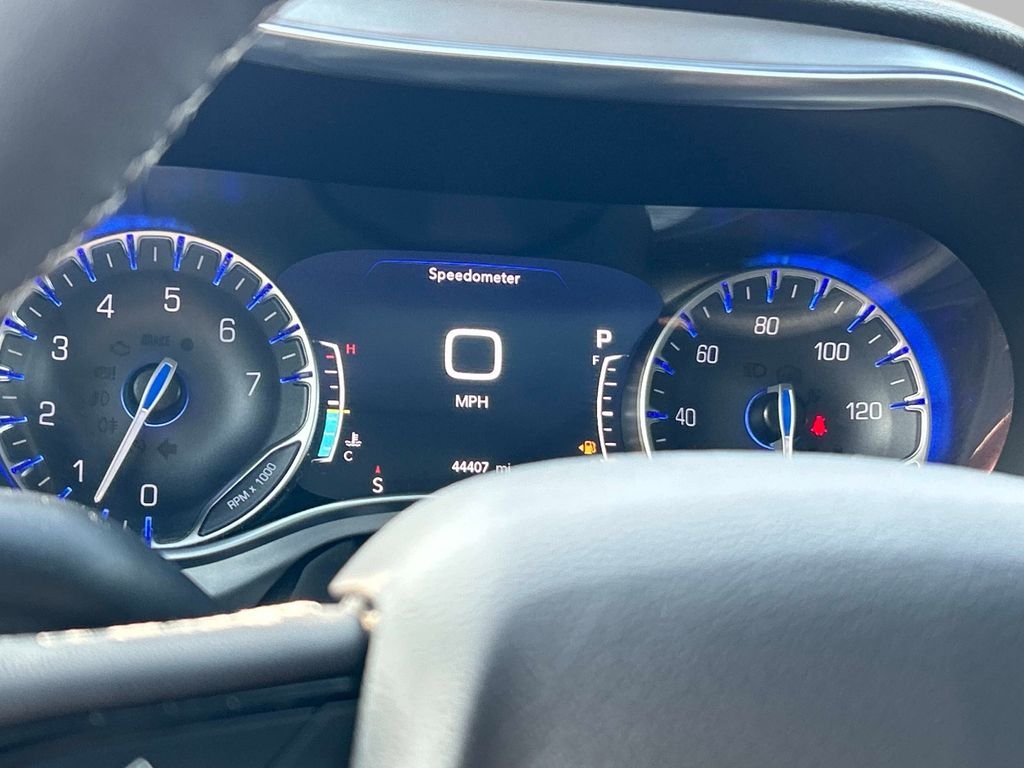 Used 2025 Blue Chrysler Limited image 29