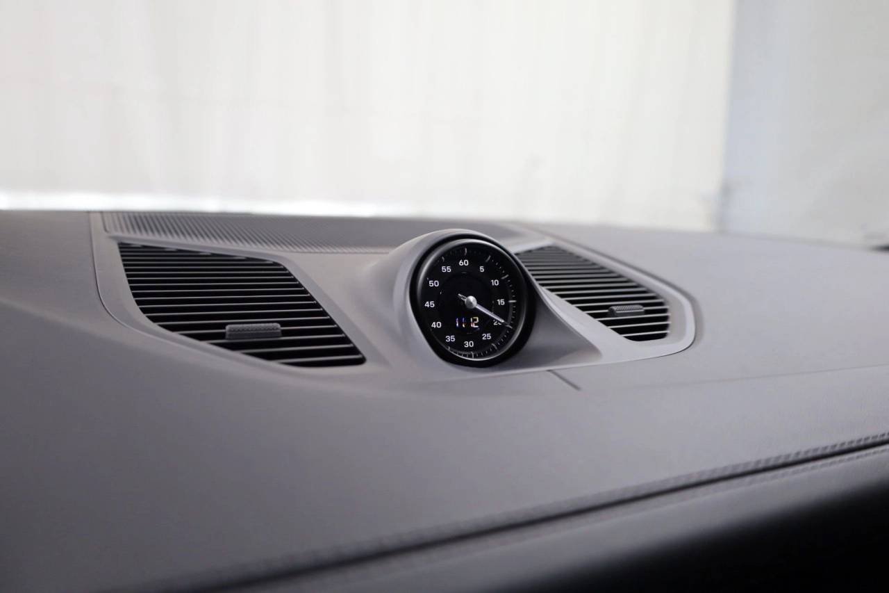 Used 2026 White Porsche Coupe image 18