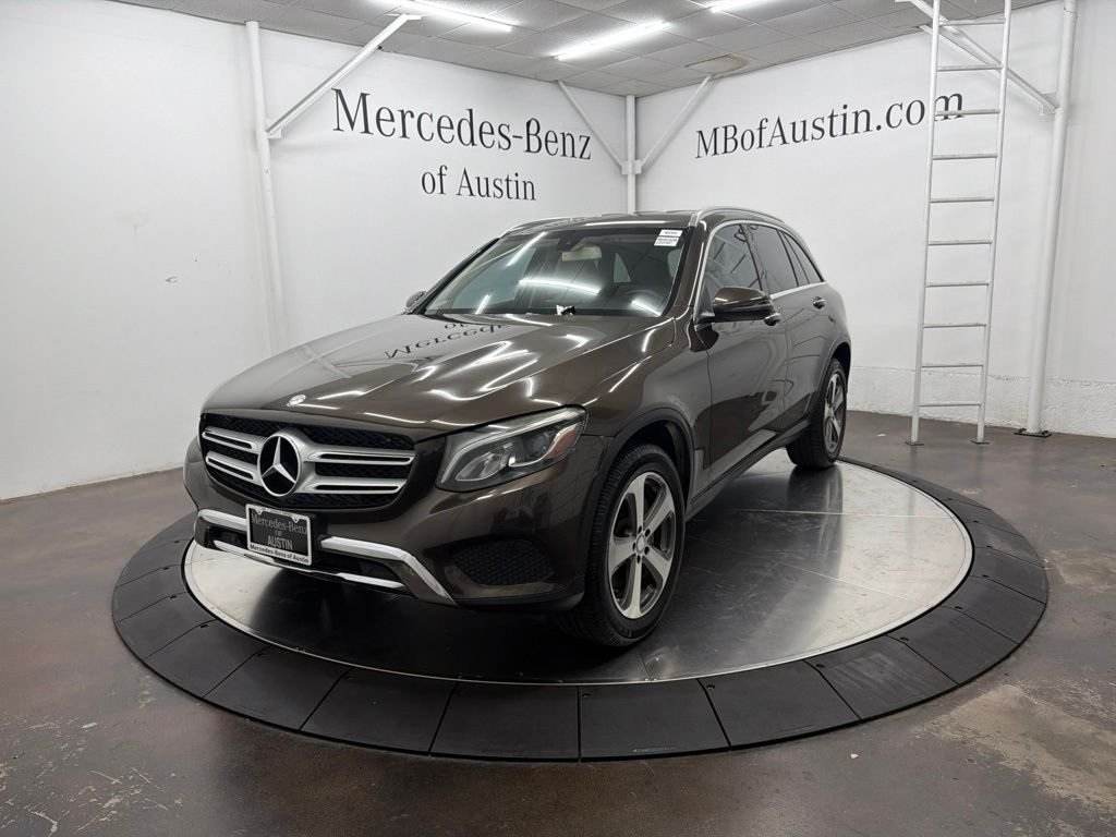 Used 2017 Brown Mercedes-Benz GLC 300 image 3