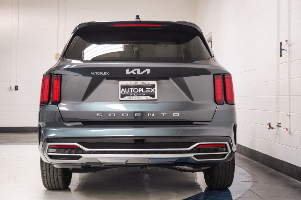 Used 2022 Gray Kia EX image 39