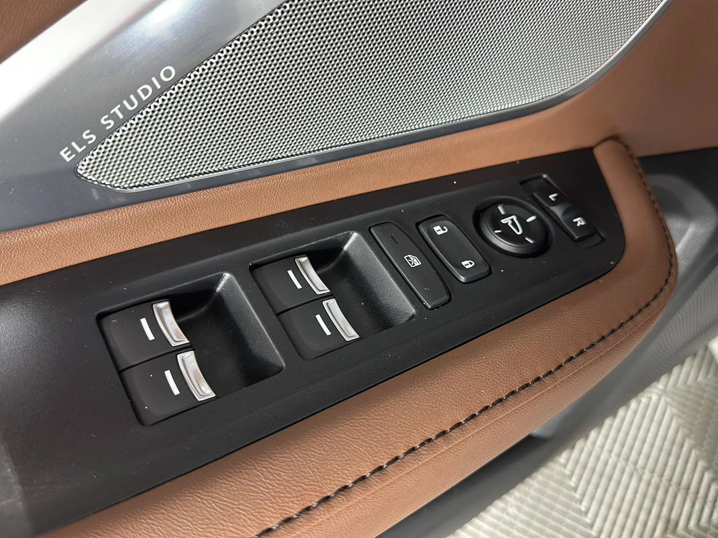 2025 Acura RDX Technology Package - Photo 39