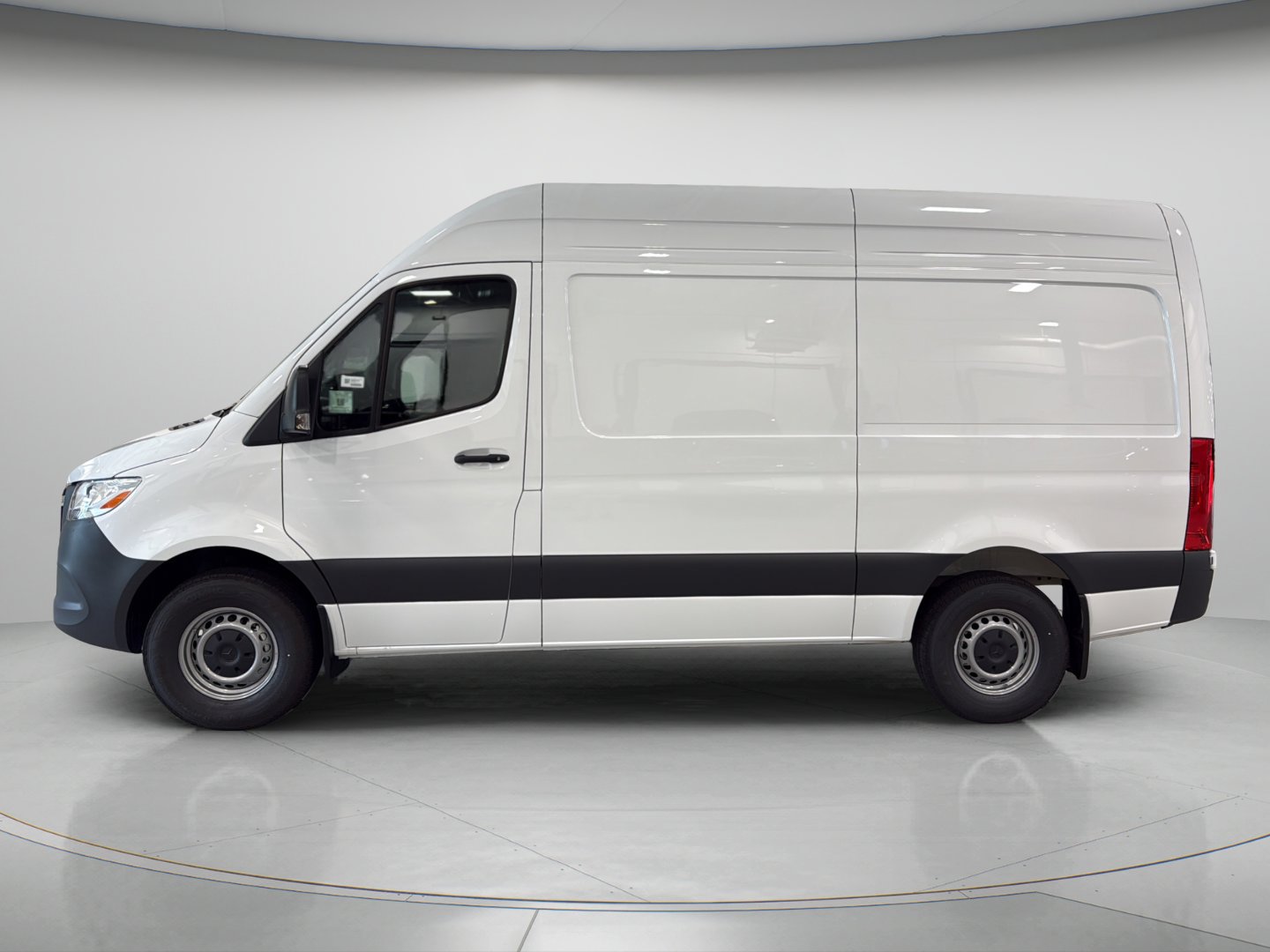 New 2026 Arctic White Mercedes-Benz Worker image 2