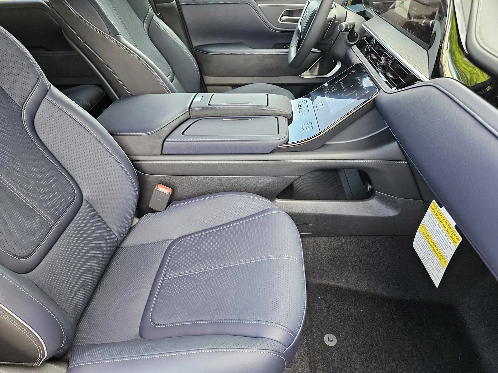 New 2026 RADIANT WHITE INFINITI Sport 4WD image 9