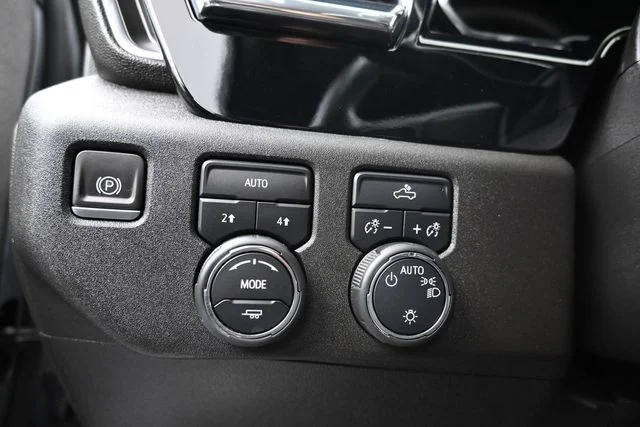 Used 2023 Gray Chevrolet LT image 16