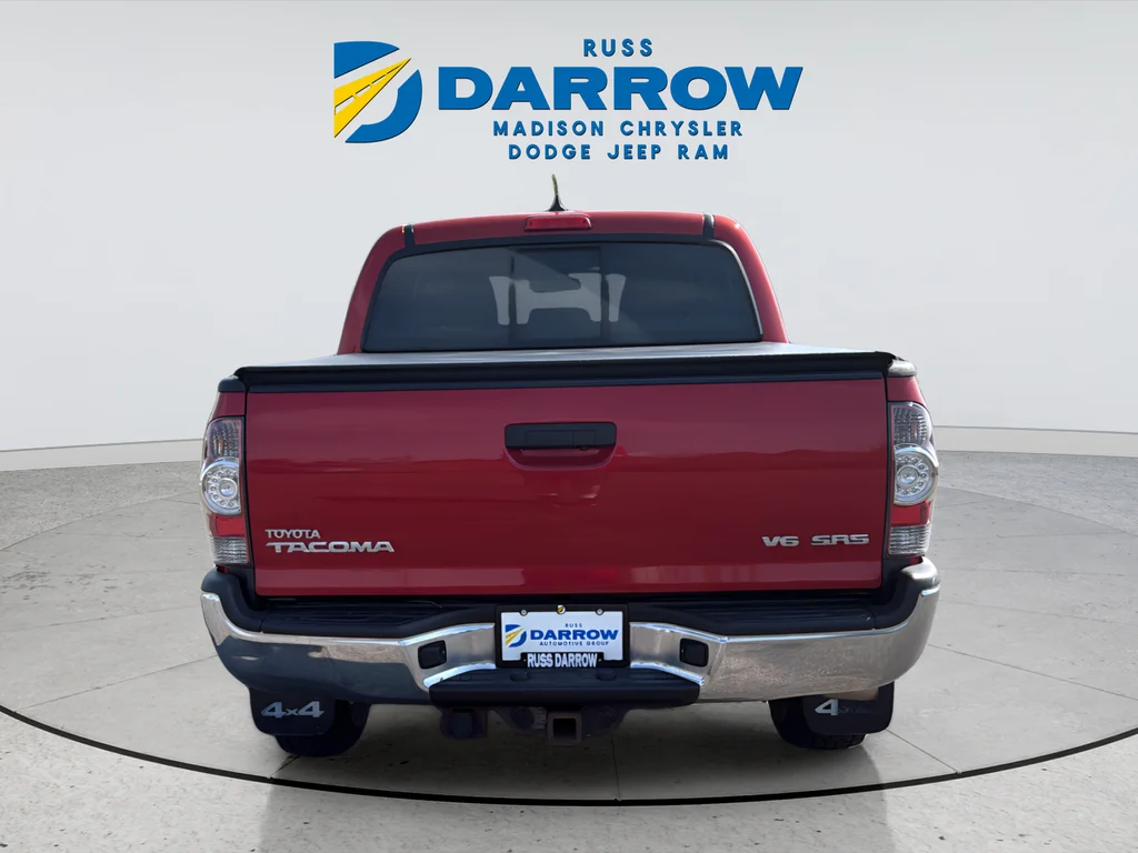 Used 2015 Red Toyota Base image 4