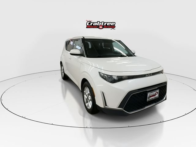 Used 2023 White Kia LX image 2