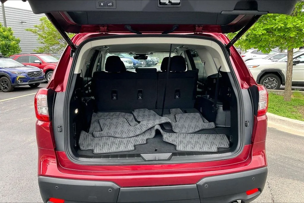 Used 2025 Red Subaru Premium image 31