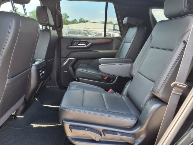 Used 2025 Black GMC Denali image 16