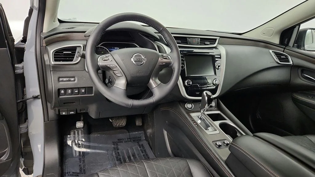 Used 2021 Boulder Gray Pearl Nissan AWD Platinum image 13