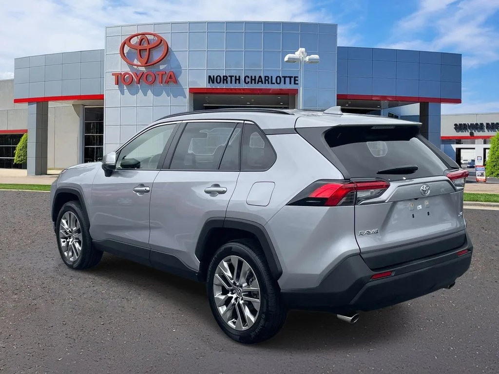 2023 Toyota RAV4 XLE Premium - Photo 6