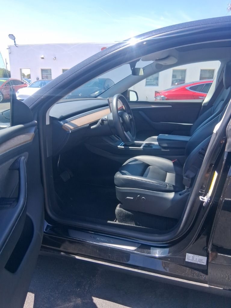 Used 2023 Black Tesla Long Range image 8