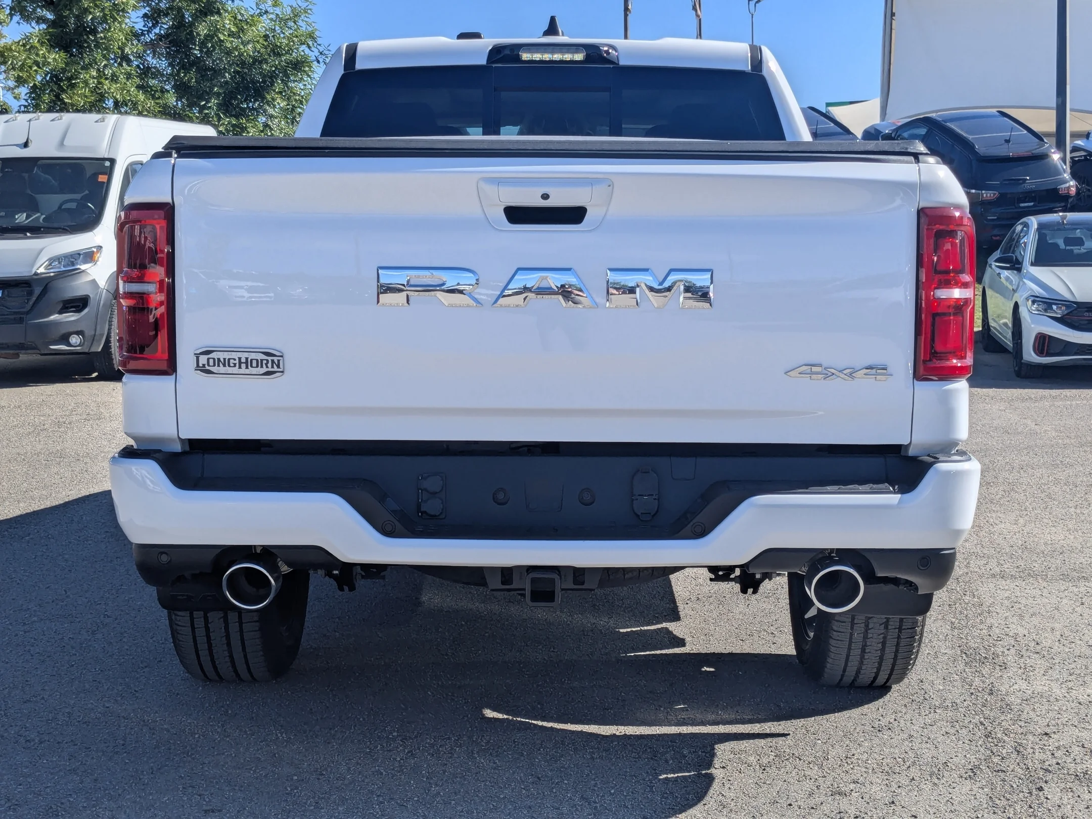 New 2026 White RAM Limited Longhorn - - Longhorn Leather - Body-Colour Bumper Grp - Heated Seats & More! image 7