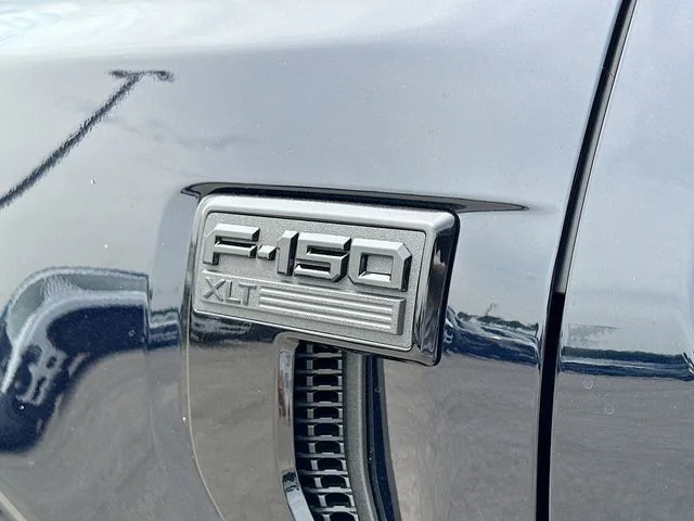 New 2026 Blue Ford XLT image 19