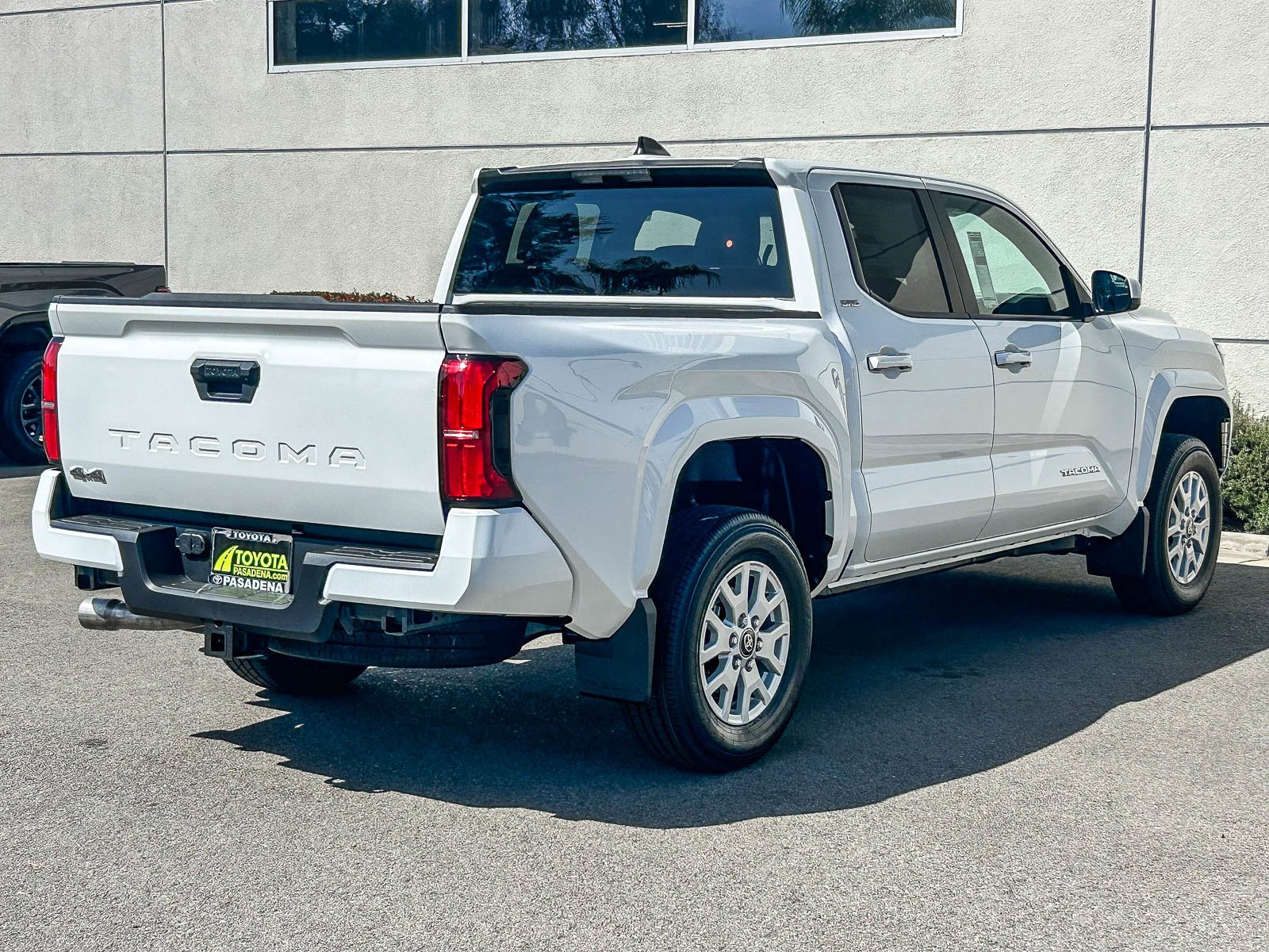 2026 Toyota Tacoma SR5 - Photo 6
