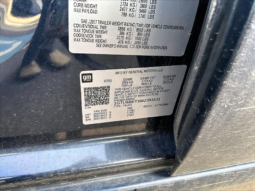 Used 2021 Blue GMC SLE image 9