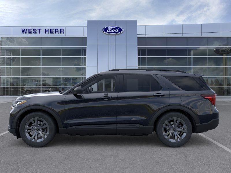 Used 2026 Agate Black Metallic Ford Active image 4