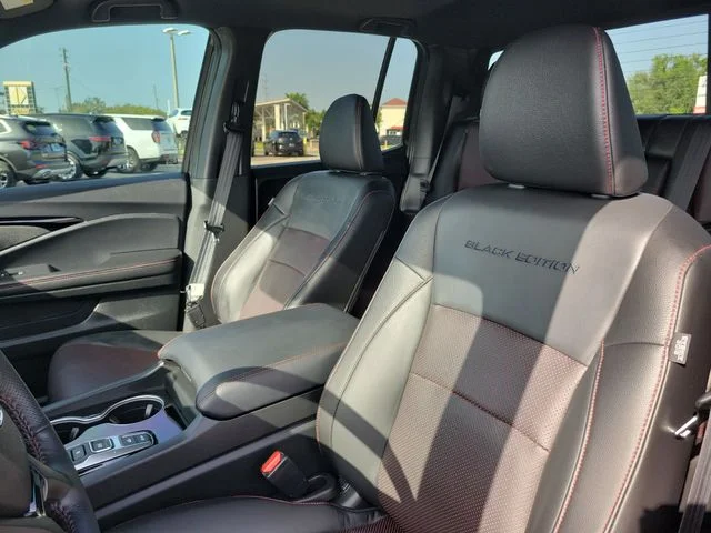 Used 2025  Honda Black Edition image 19