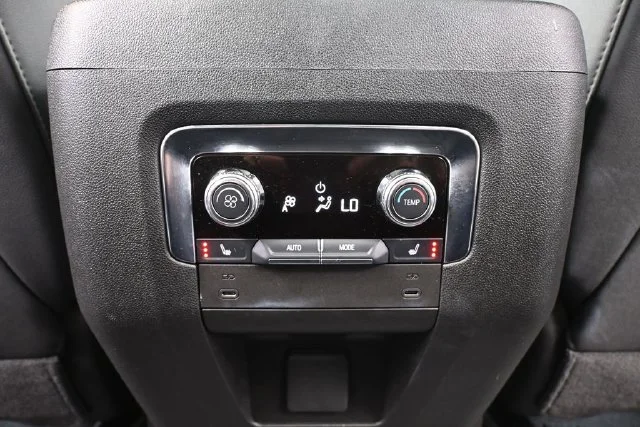 Used 2025 Silver GMC AT4 image 39