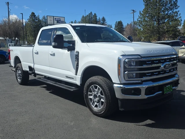 2025 Ford F-350 LARIAT