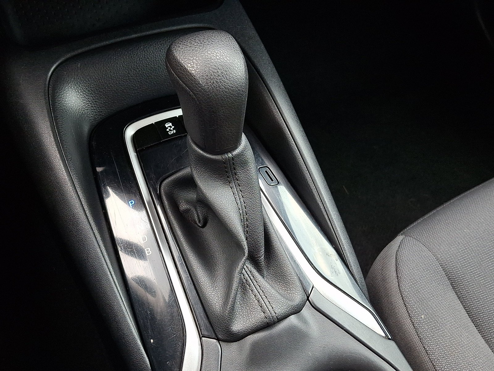 Used 2024 Blue Toyota LE image 13