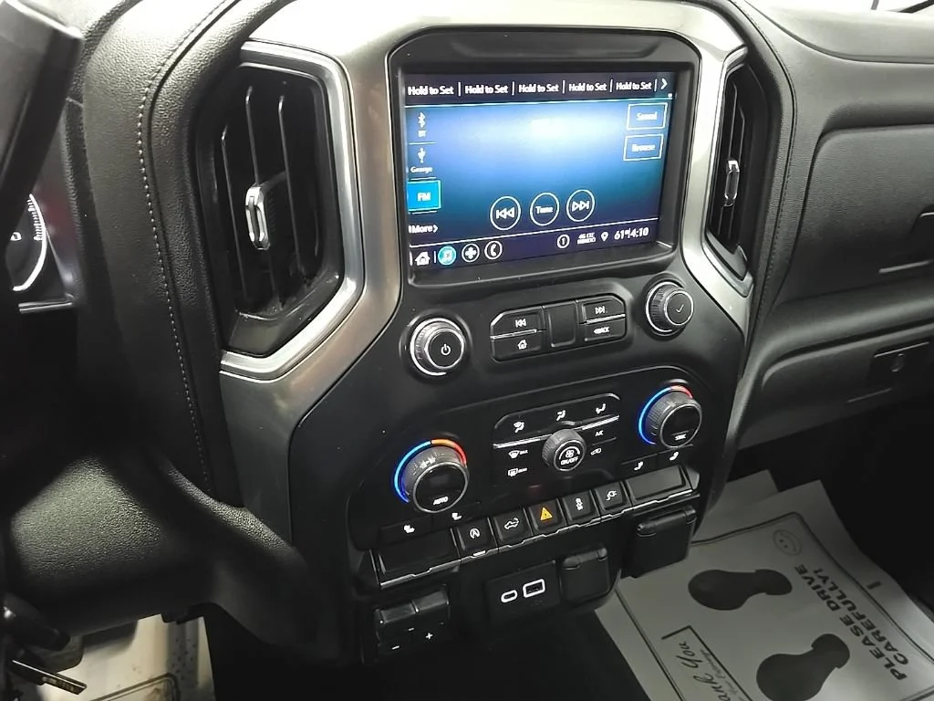 Used 2019 Silver Ice Metallic Chevrolet LT image 24
