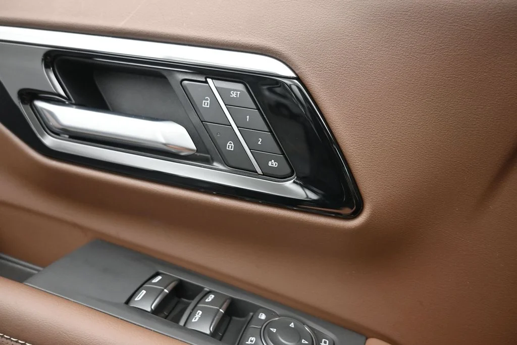 Used 2025 Black Chevrolet High Country image 19